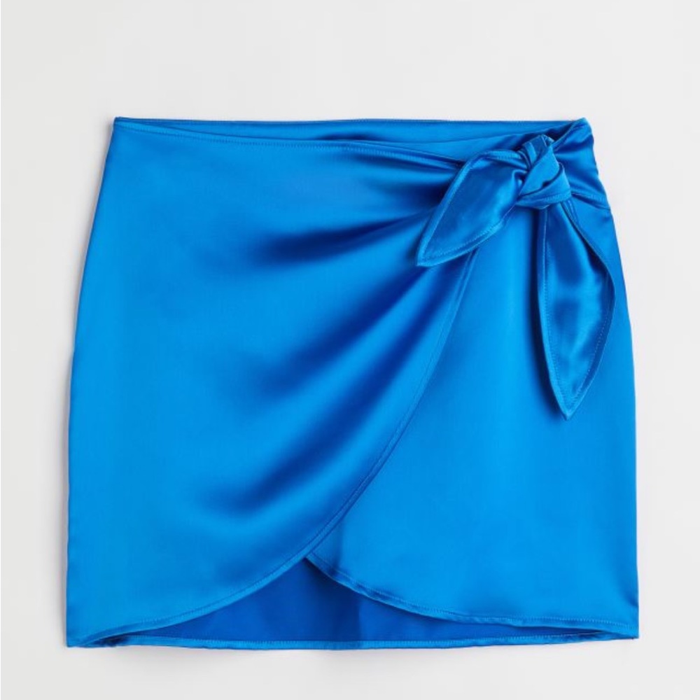 NWT Gorgeous H&M Satin Wrap Skirt